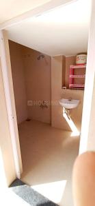 Bathroom Image of 700 Sq.ft 1 BHK Builder Floor for rent in Naranpura Ahmedabad for Rs. 19000