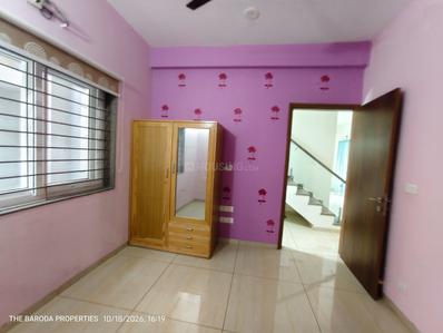 Bedroom Image of 2650 Sq.ft 4 BHK Independent House for rent in Darshanam Club Life, Undera Vadodara for Rs. 45000