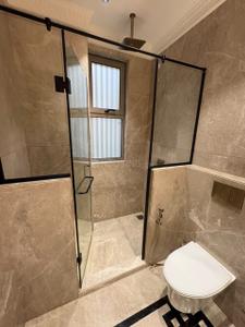 Bathroom Image of 3150 Sq.ft 4 BHK Builder Floor for sale in Lajpat Nagar New Delhi for Rs. 105000000