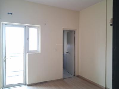 Bedroom Image of 1609 Sq.ft 3 BHK Apartment / Flat for rent in DLF Capital Greens Phase 1 And 2, Karampura New Delhi for Rs. 71000