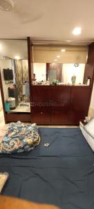 Bedroom Image of 650 Sq.ft 1 BHK Apartment / Flat for rent in Colaba Mumbai for Rs. 75000