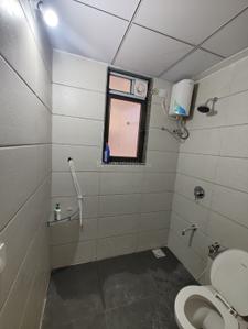 Aaravi 119 Bathroom One 3