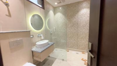 Image of 1620 Sq.ft 3 BHK Builder Floor for sale in Janakpuri, New Delhi for Rs. 30500000