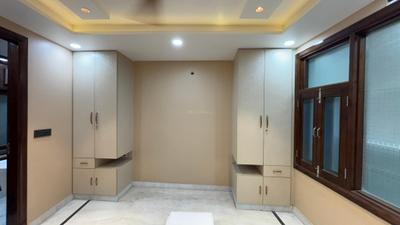 Bedroom Image of 1230 Sq.ft 3 BHK Apartment / Flat for sale in Sector 5 Rohini New Delhi for Rs. 13000000