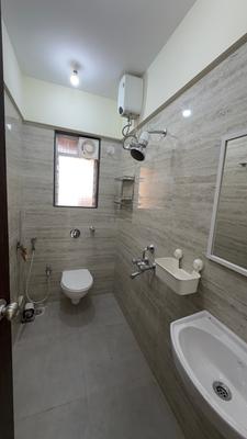 Image of 700 Sq.ft 2 BHK Apartment / Flat for sale in Khar West, Mumbai for Rs. 33500000