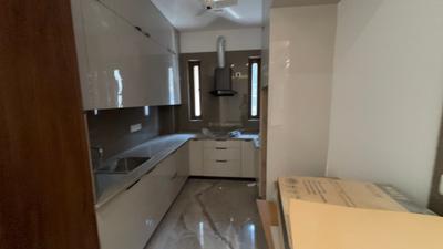 Kitchen Image of 1350 Sq.ft 3 BHK Builder Floor for sale in Janakpuri New Delhi for Rs. 42300000