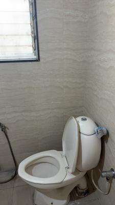 GK Dwarka Sun Crest Phase 3 Bathroom Two 4