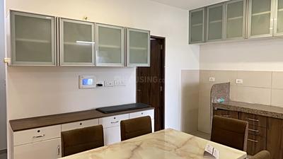 Kitchen Image of 1350 Sq.ft 2.5 BHK Apartment / Flat for rent in Adani The Meadows, Shantigram Ahmedabad for Rs. 38000