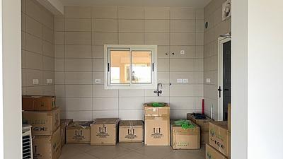 Kitchen Image of 1995 Sq.ft 3 BHK Apartment / Flat for sale in Kothrud Pune for Rs. 28500000