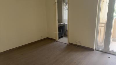 Bedroom Image of 1950 Sq.ft 4.5 BHK Apartment / Flat for sale in Emaar Palm Hills, Sector 77 Gurgaon for Rs. 26500000