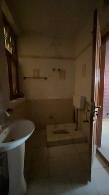 Image of 3000 Sq.ft 3 BHK Builder Floor for rent in Sector 17, Faridabad for Rs. 35000
