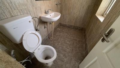 Image of 2950 Sq.ft 4 BHK Apartment / Flat for rent in Puri Diplomatic Greens, Sector 110A, Gurgaon for Rs. 85000
