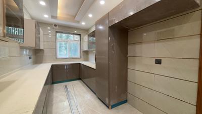 Kitchen Image of 2115 Sq.ft 3 BHK Builder Floor for sale in Sector 28 Faridabad for Rs. 28000000