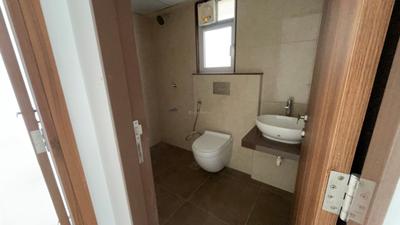 Image of 2000 Sq.ft 4 BHK Apartment / Flat for sale in Gera World Of Joy S, Upper Kharadi, Pune for Rs. 29000000