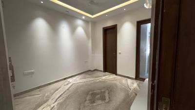 Bedroom Image of 1350 Sq.ft 3 BHK Builder Floor for sale in Janakpuri New Delhi for Rs. 37300000