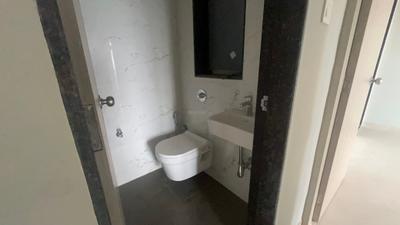 Bathroom Image of 550 Sq.ft 1 BHK Apartment / Flat for sale in Ufasa Fortune Star, Byculla Mumbai for Rs. 17500000