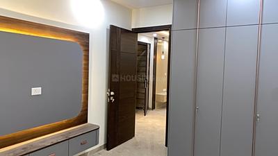 Bedroom Image of 1125 Sq.ft 3 BHK Builder Floor for sale in Vikaspuri Luxury Homes, Vikaspuri New Delhi for Rs. 22000000