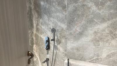 Image of 1570 Sq.ft 3 BHK Apartment / Flat for sale in Gurukrupa Alaknanda, Juhu, Mumbai for Rs. 97000000