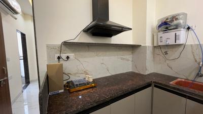 Kitchen Image of 650 Sq.ft 1 BHK Apartment / Flat for rent in Mahalakshmi Nagar Indore for Rs. 21000