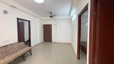 Living Room Image of 1100 Sq.ft 2.5 BHK Apartment / Flat for sale in Amrapali Verona Heights, Noida Extension Greater Noida for Rs. 8580000