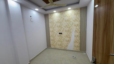 Bedroom Image of 900 Sq.ft 3 BHK Builder Floor for sale in Govindpuri New Delhi for Rs. 5200000