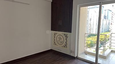 Bedroom Image of 924 Sq.ft 2 BHK Apartment / Flat for sale in Paras Tierea, Sector 137 Noida for Rs. 8000000