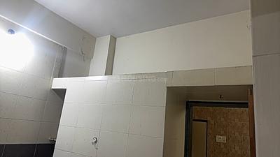 Kitchen Image of 600 Sq.ft 1 BHK Apartment / Flat for rent in Koregaon Park Pune for Rs. 32000