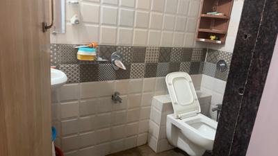 Tejas Emerald Bathroom Two 3
