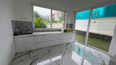 Kitchen Image of 3000 Sq.ft 4 BHK Independent House for sale in Parshwapuram Lonavala for Rs. 44900000