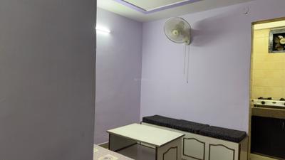 Living Room Image of 618 Sq.ft 1 BHK Builder Floor for rent in Patel Nagar New Delhi for Rs. 20008