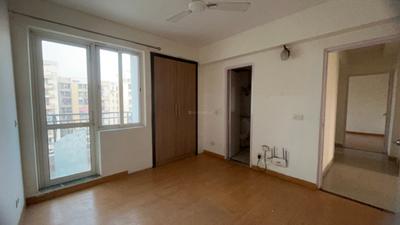 Bedroom Image of 1385 Sq.ft 3 BHK Apartment / Flat for rent in Jaypee Kosmos, Sector 134 Noida for Rs. 28000