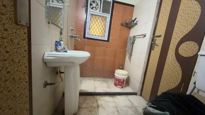 Image of 1200 Sq.ft 2 BHK Apartment / Flat for rent in Mahagun Mascot, Crossings Republik, Ghaziabad for Rs. 24000