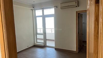 Bedroom Image of 2400 Sq.ft 3.5 BHK Apartment / Flat for sale in Raheja Atlantis, Sector 31 Gurgaon for Rs. 47000000