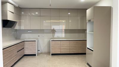 Kitchen Image of 2250 Sq.ft 4 BHK Apartment / Flat for sale in Juhu Mumbai for Rs. 112500000