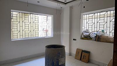 Bedroom Image of 672 Sq.ft 2 BHK Builder Floor for sale in Picnic Garden Kolkata for Rs. 3500000