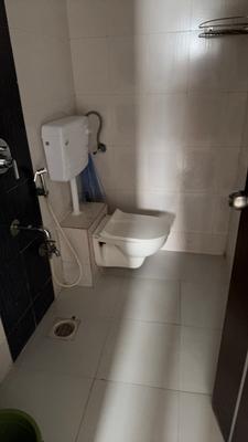 Image of 794 Sq.ft 2 BHK Apartment / Flat for rent in Malad West, Mumbai for Rs. 45000