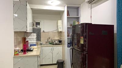 Kitchen Image of 300 Sq.ft 1 RK Apartment / Flat for rent in Vasant Kunj New Delhi for Rs. 35000