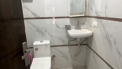 Image of 1000 Sq.ft 2 BHK Apartment / Flat for rent in Vasant Kunj, New Delhi for Rs. 27000