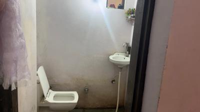 Bathroom Image of 600 Sq.ft 2 BHK Independent House for sale in Haibowal Kalan Ludhiana for Rs. 2000000