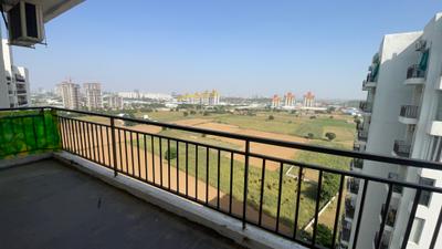 Image of 1615 Sq.ft 3 BHK Apartment / Flat for sale in Umang Winter Hills, Sector 77, Gurgaon for Rs. 17500000