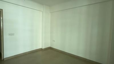 Bedroom Image of 1010 Sq.ft 2 BHK Apartment / Flat for sale in Gaursons Gaur City 2 11th Avenue, Noida Extension Greater Noida for Rs. 8400000