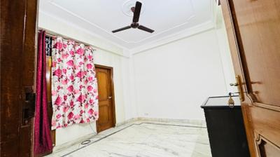 Bedroom Image of 1620 Sq.ft 3 BHK Apartment / Flat for sale in Vivek Vihar New Delhi for Rs. 29000000