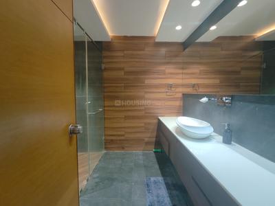 Bathroom Image of 6840 Sq.ft 5 BHK Villa for sale in Satellite Ahmedabad for Rs. 135000000