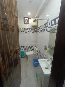 Bathroom Image of 535 Sq.ft 1 RK Apartment / Flat for rent in Uttam Nagar New Delhi for Rs. 15000