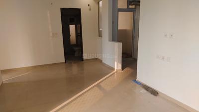 Living Room Image of 1090 Sq.ft 2.5 BHK Apartment / Flat for rent in Prateek Grand City, Siddharth Vihar Ghaziabad for Rs. 25800