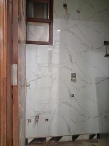 Common Bathroom Image of 1250 Sq.ft 3 BHK Apartment / Flat for sale in JMD Siddhi Vinayak, Sector 73 Noida for Rs. 6500086