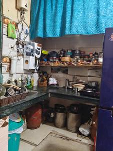 Kitchen Image of 2025 Sq.ft 2 BHK Builder Floor for sale in Mayur Vihar New Delhi for Rs. 3100000