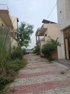 Image of 1300 Sq.ft 3 BHK Builder Floor for rent in Awaleshpur, Varanasi for Rs. 25000