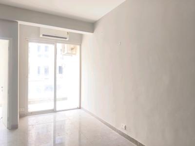 Living Room Image of 1250 Sq.ft 3 BHK Builder Floor for rent in Signature Global City, Sector 37D Gurgaon for Rs. 30000
