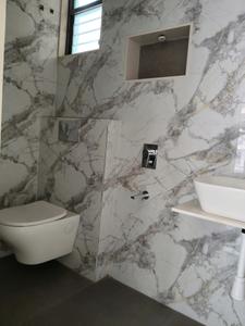 Common Bathroom Image of 2400 Sq.ft 3 BHK Apartment / Flat for sale in Twin Tower, Kharghar Navi Mumbai for Rs. 23000000